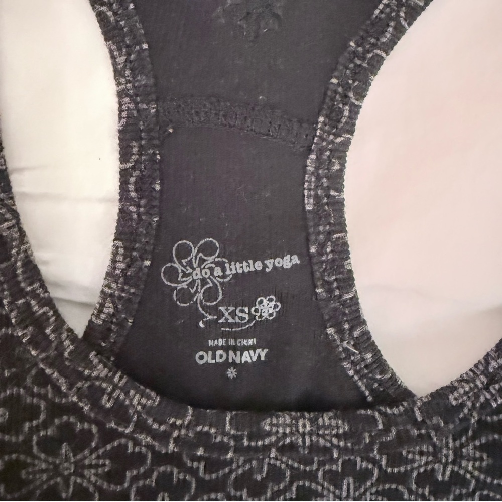 Old Navy Black Patterned Racerback Tank - Picture 3 of 3